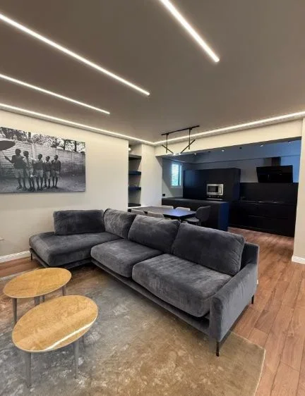 Tirane, shitet apartament 3+1+Ballkon Kati 1, 170 m² 500.000 € (Long Hill Residence)