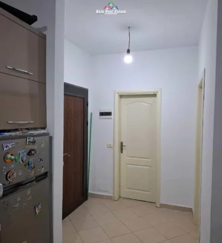 Tirane, shes apartament 1+1+Ballkon Kati 5, 72 m² 90.000 € (kamez)