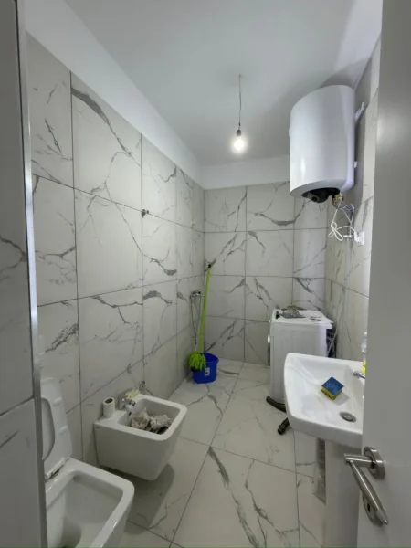Tirane, shitet apartament 1+1 , 58 m² 81.600 € (Univers City)