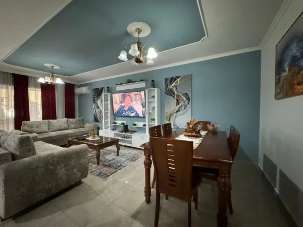 Tirane, shitet apartament 2+1 , 129 m² 250.000 € 