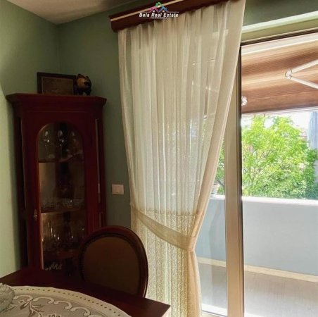 Tirane, jepet me qera apartament 2+1 Kati 4, 100 m² 800 € (rruga e durresit)