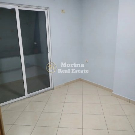 Tirane, jepet me qera apartament 2+1 Kati 4, 80 m² 550 € (Selvia)