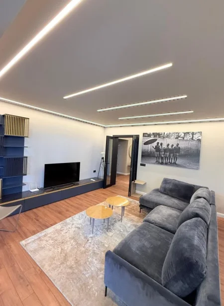 Tirane, shitet apartament 3+1 , 170 m² 500.000 € 