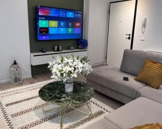 Tirane, jepet me qera apartament 1+1+Aneks+Ballkon Kati 4, 75 m² 580 € (rruga jordan misja , bulevardi i ri)