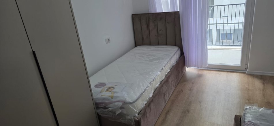 Tirane, jepet me qera apartament 2+1+Aneks+Ballkon Kati 3, 84 m² 500 € (Univers City , Rruga Gryka e Kacanikut)