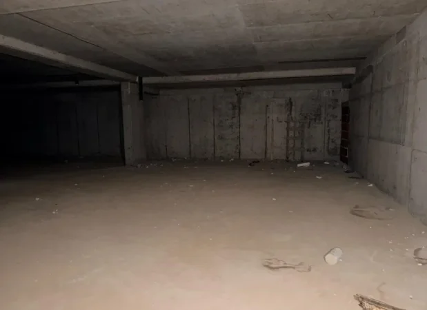 Tirane, shitet garazh | post parkimi Kati -1, 117 m² 43.000 € 