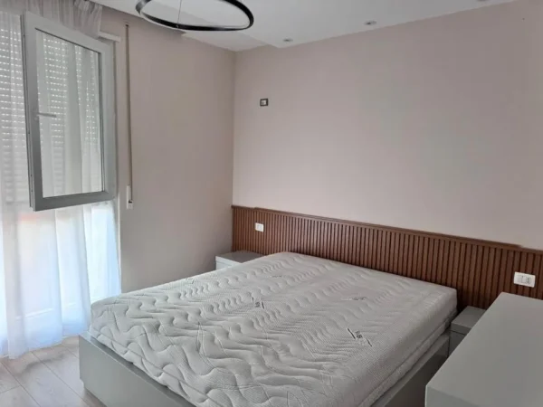 Tirane, shitet apartament 1+1 , 70 m² 135.000 € (selite)