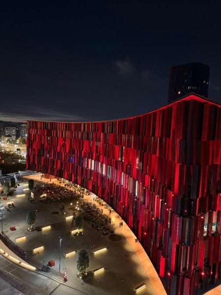 Tirane, shitet apartament 3+1+Ballkon Kati 7, 155 m² 600.000 € (Stadiumi Air Albania)