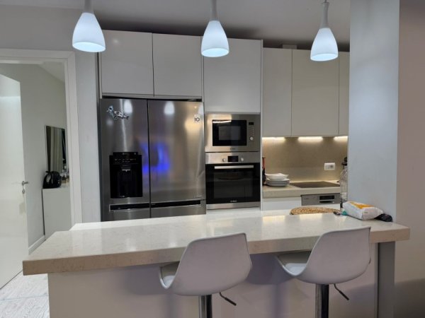 Tirane, shitet apartament 3+1+Ballkon Kati 7, 155 m² 600.000 € (Stadiumi Air Albania)