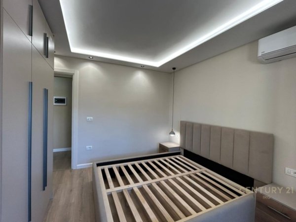 Tirane, jepet me qera apartament 1+1+Ballkon Kati 3, 45 m² 600 € (muhamet gjollesha)