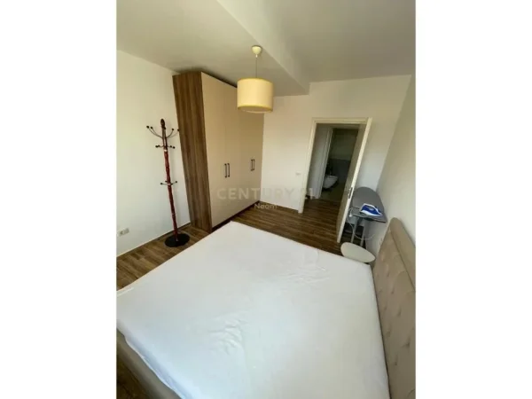 Tirane, shitet apartament 2+1+Ballkon Kati 5, 99 m² 250.000 € (kodra e diellit)