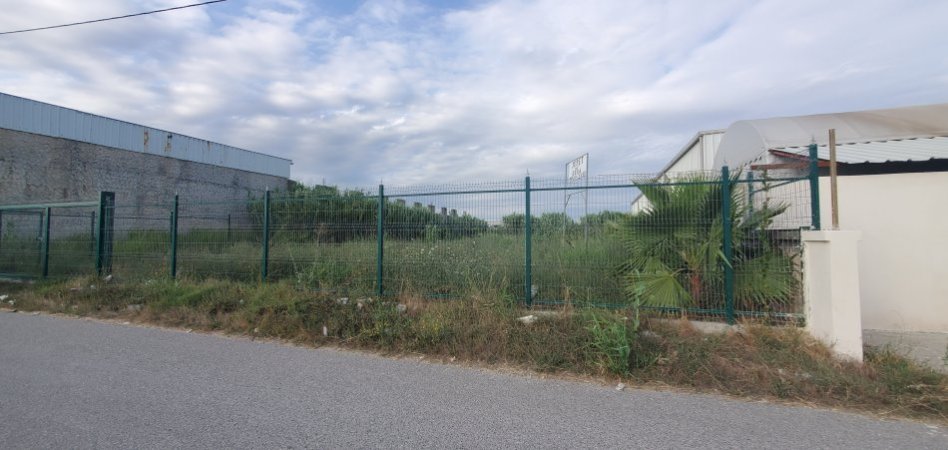 Durres, Shitet toke 1.000 m² durres-shkozet)