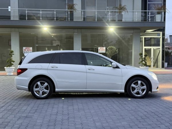 Fier, shes makine Mercedes Benz R350 Benzin Gaz 4MATIC -2010-PANORAMA-7 VENDE-FULL OPTIONS-5000 EURO-069 44 00 305 Benzin+Gaz, e bardhë automatik Klima 290.000 km 5.000 €
