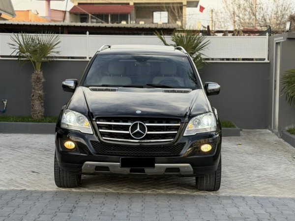Fier, shes makine Mercedes Benz ML350 Diesel BLUEEFFICENCY -2010-ZVICRE-SUPER GJENDJE-9500 EURO-069 44 00 305 Nafte, e zeze automatik Klima 293.000 km 9.500 €