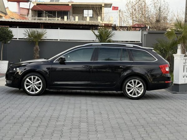 Fier, shes makine SKODA OCTAVIA-1.6 DIESEL-2015-PANORAMA AUTOMATIK-SUPER GJENDJE-10.500 EURO-069 Nafte, e zeze automatik Klima 240.000 km 10.500 €