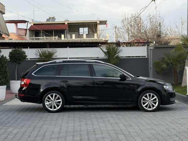 Fier, shes makine SKODA OCTAVIA-1.6 DIESEL-2015-PANORAMA AUTOMATIK-SUPER GJENDJE-10.500 EURO-069 Nafte, e zeze automatik Klima 240.000 km 10.500 €