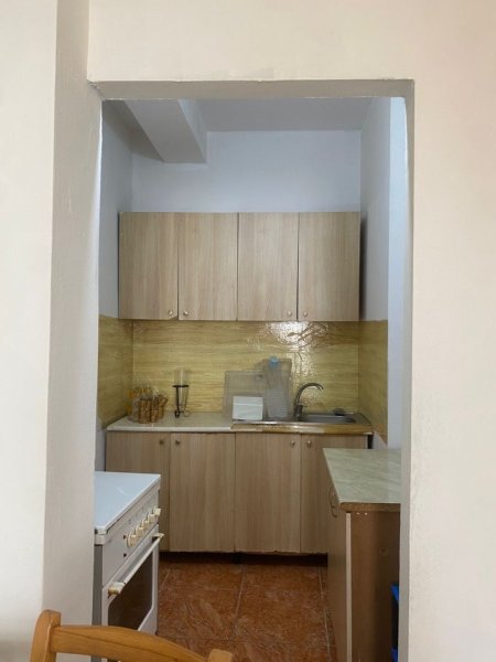 Tirane, jepet me qera nga Pronari, pa-komision Vile 1+1 Kati 1, 50 m² 280 € (Rruga”Haxhi Isuf Banka”,Selite,Tirane)