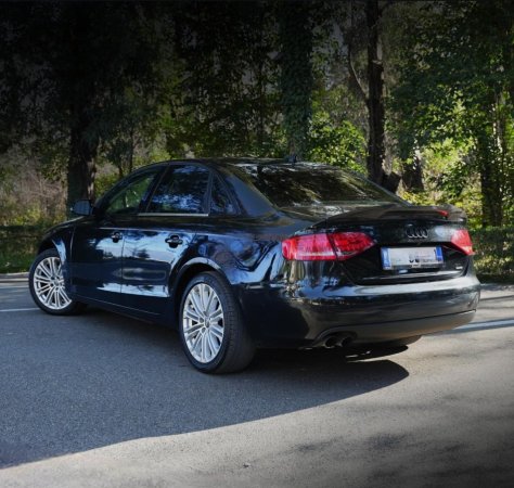 Tirane, shitet makine AUDI A4 Benzin, e zeze automatik Klima 245.000 km 5.300 €