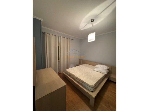 Tirane, jap me qera apartament 2+1+Ballkon Kati 7, 97 m² 620 € (Rruga Asim Vokshi)