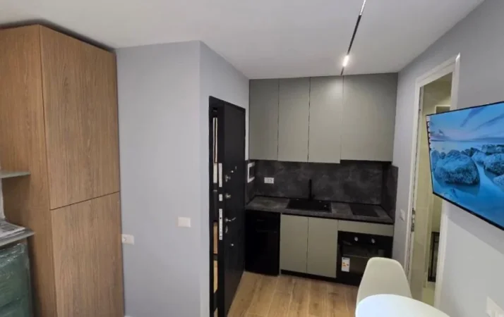 Mundësi e Rrallë  (3 garsoniere )📍Qendër/ Mine peza/ Përballë Golden Tower  ( Shitje aktualisht me qira 1400 eu neto) 100% të reja🔥🔥 255.000 eu( të treja)