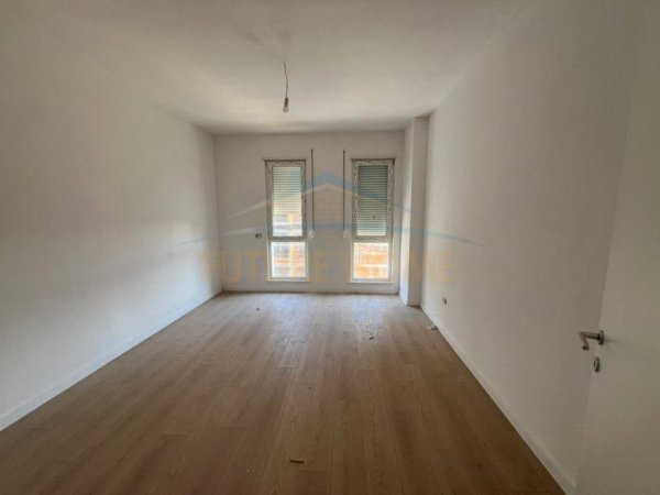 Tirane, shitet apartament Kati 6, 86 m² 113.000 €