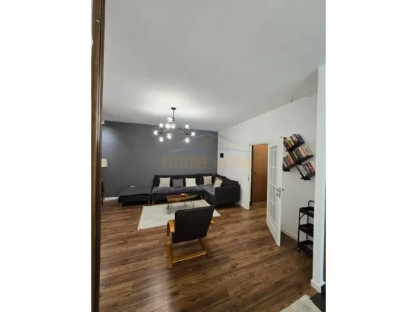 Tirane, jepet me qera apartament Kati 3, 94 m² 1.100 €