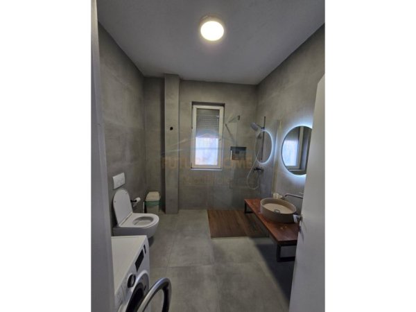 Tirane, jepet me qera apartament Kati 3, 94 m² 1.100 €