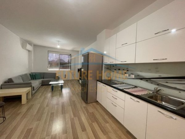 Tirane, jepet me qera apartament Kati 3, 96 m² 1.000 € 