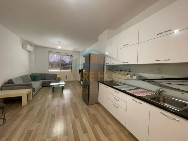 Tirane, jepet me qera apartament Kati 3, 96 m² 1.000 € 