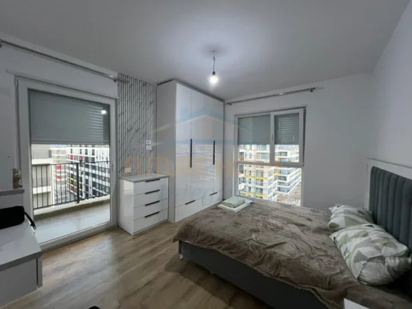 Tirane, jepet me qera apartament Kati 8, 99 m² 550 €