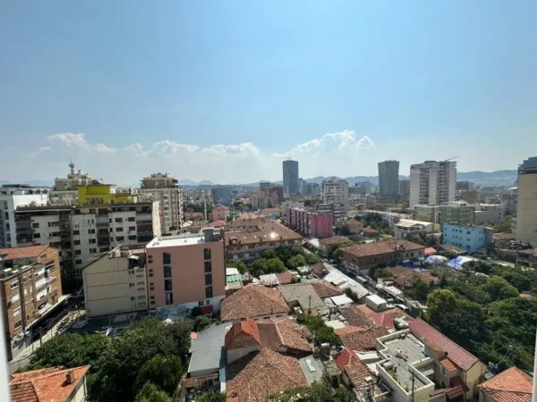 Tirane, jepet me qera apartament 1+1 , 70 m² 800 € (Ndërmjet Selvisë dhe Pazarit të Ri)