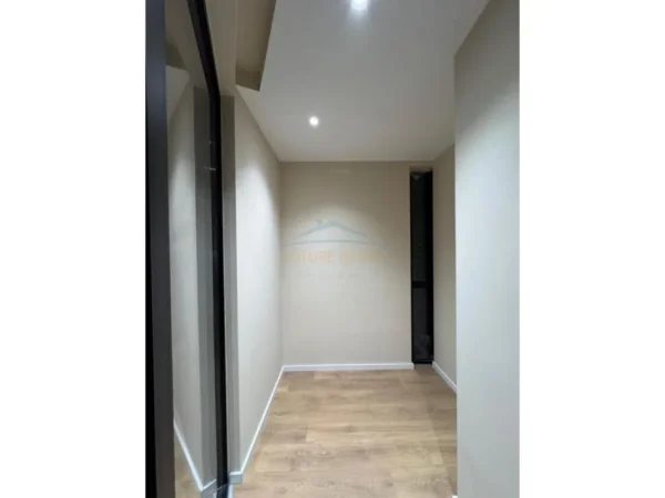 shitet apartament 2+1 Kati 5, 104 m² 312.000 € (Golden Tower , Tirane)
