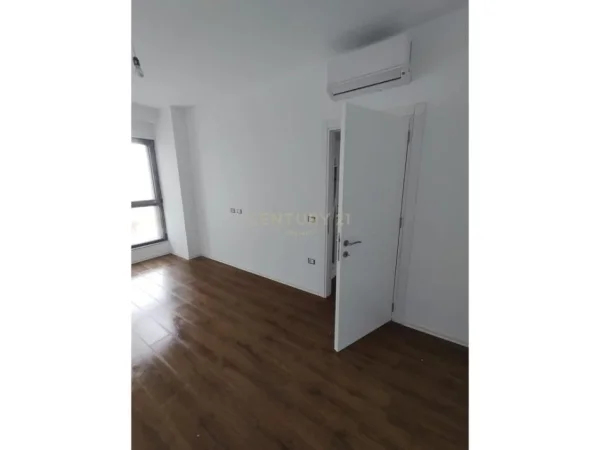 Tirane, jap me qera apartament 1+1+Aneks+Ballkon Kati 5, 70 m² 500 € 