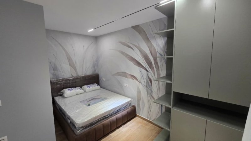 Tirane, shitet garsonier Kati 4, 84 m² 255.000 € (Mine Peza)