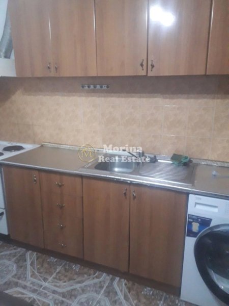 Tirane, jepet me qera shtepi 1+1 Kati 1, 50 m² 300 € (Ali Demi)