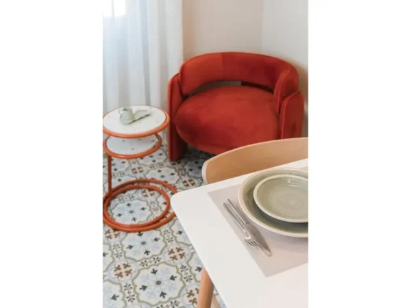 Tirane, jepet me qera apartament 2+1+Aneks+Ballkon Kati 3, 50 m² 1.300 € (Joni Peci Store)