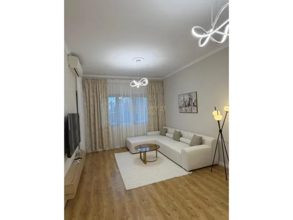 Tirane, shes apartament 2+1+Aneks+Ballkon Kati 2, 95 m² 169.000 € 