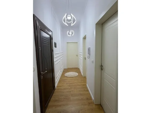 Tirane, shes apartament 2+1+Aneks+Ballkon Kati 2, 95 m² 169.000 € 