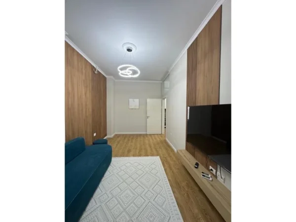 Tirane, shitet apartament 1+1+Aneks+Ballkon Kati 1, 77 m² 130.000 € 