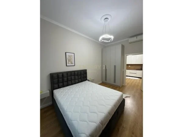 Tirane, shitet apartament 1+1+Aneks+Ballkon Kati 1, 77 m² 130.000 € 