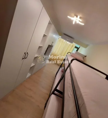 Tirane, jepet me qera apartament 2+1 Kati 5, 100 m² 900 € (Myslym Shyri)