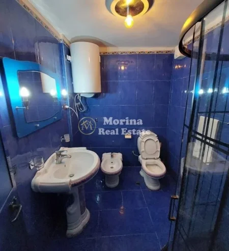 Tirane, jepet me qera apartament 2+1 Kati 5, 100 m² 900 € (Myslym Shyri)