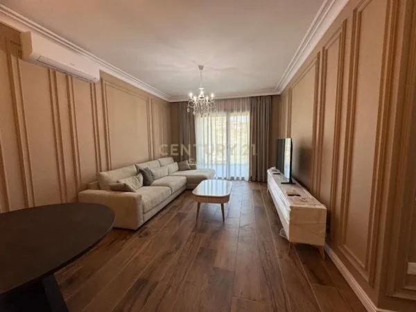 Tirane, jepet me qera apartament 2+1+Aneks+Ballkon Kati 1, 104 m² 1.200 € 