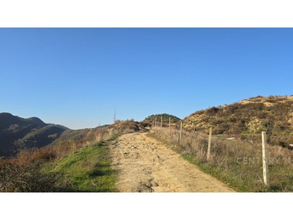 Tirane, shes toke , 11.200 m² 