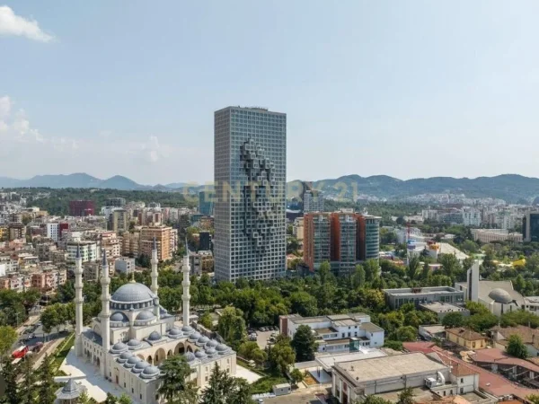 Tirane, jepet me qera ambjent biznesi Kati 2, 77 m² 3.500 € (Downtown)