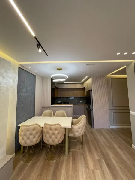 shitet 2+1+Ballkon , 109 m²