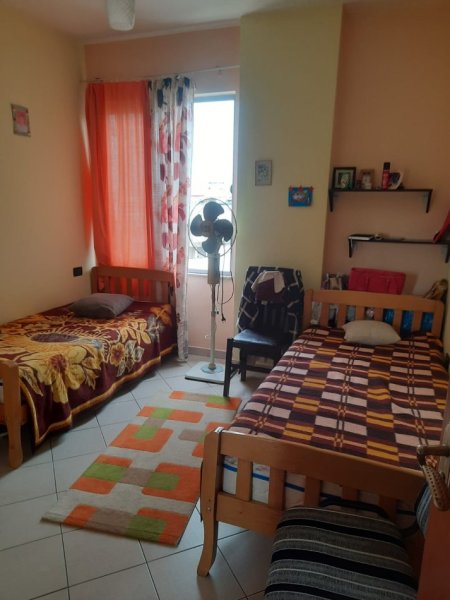 Tirane, shitet apartament 2+1 Kati 7, 80 m² 125.000 € (Yzberisht)