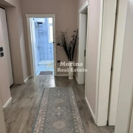 Tirane, jepet me qera apartament 2+1 Kati 2, 75 m² 750 € (Vasil Shanto)