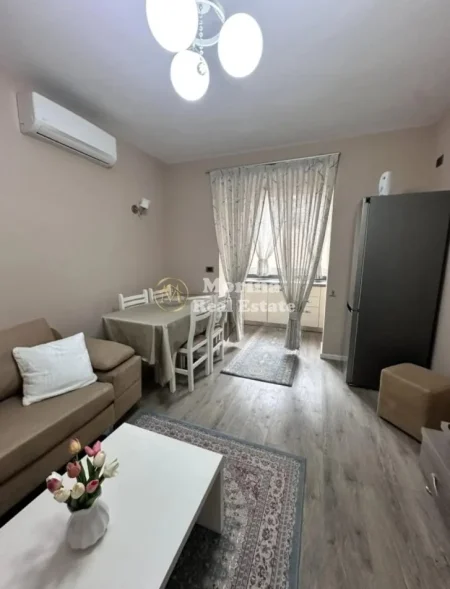 Tirane, jepet me qera apartament 2+1 Kati 2, 75 m² 750 € (Vasil Shanto)
