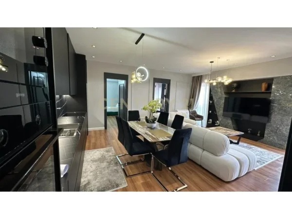 Tirane, jepet me qera apartament 3+1+Aneks+Ballkon Kati 14, 140 m² (Garden Building)